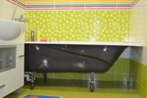 Comment installer une baignoire sous un carrelage