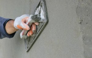 Combien de temps faut-il pour sécher complètement le plâtre sur les murs?