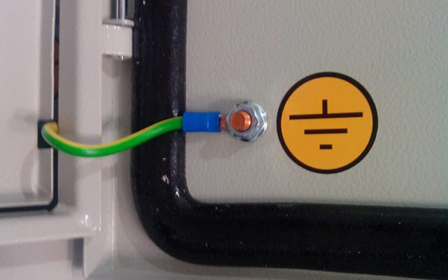 Comment connecter un sol chaud sans mise à la terre