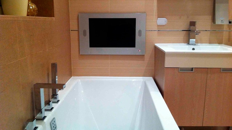 TV pour la salle de bain offrez-vous un confort de luxe