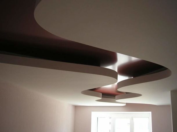 Une des options pour la conception de plafond combiné