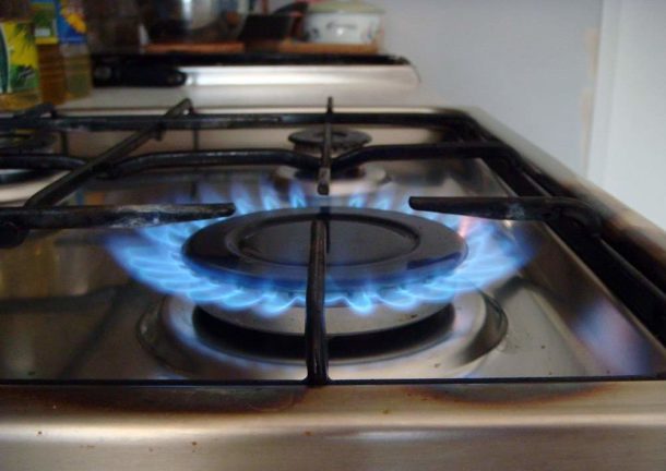 Découvrez comment changer la cuisinière à gaz