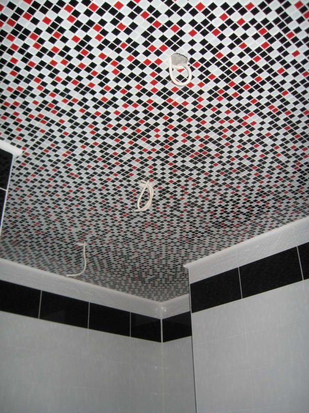 Décoration mosaïque dans la salle de bain