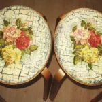 Découpage sur tabourets