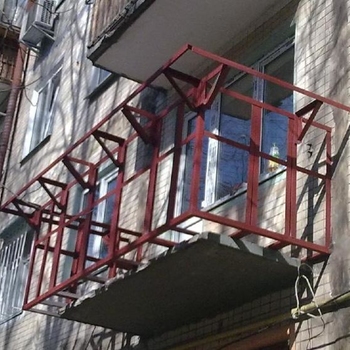 Parapet sur le balcon