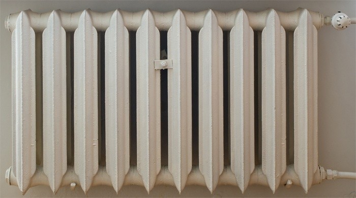 Est-il possible de retirer le radiateur de chauffage dans l'appartement final