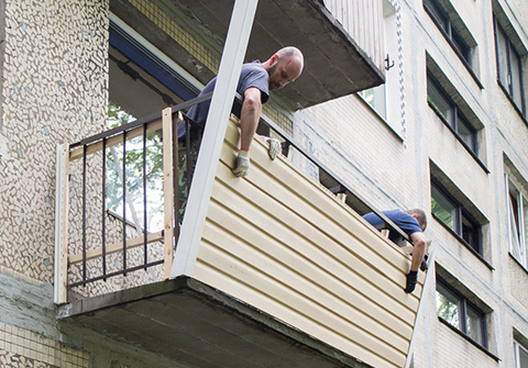 Parapet sur le balcon