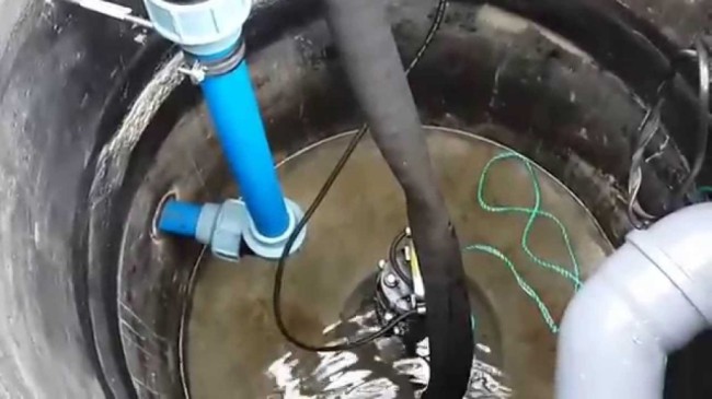 Comment fabriquer une pompe à vide pour pomper les eaux usées de vos propres mains