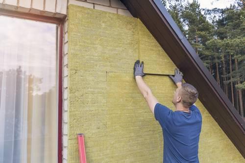 Comment isoler le grenier avec de la mousse de polystyrène, de la mousse de polyuréthane, de la laine minérale et d'autres appareils de chauffage