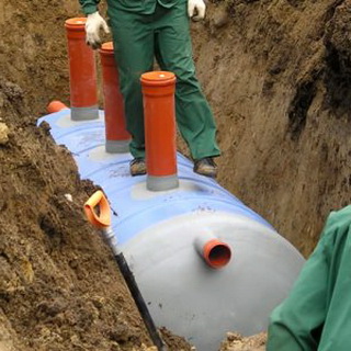 Comment faire un drain dans le pays de vos propres mains à partir d'un baril