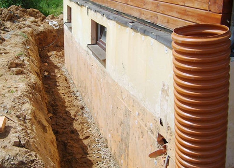 Comment organiser le drainage sur le site de vos propres mains