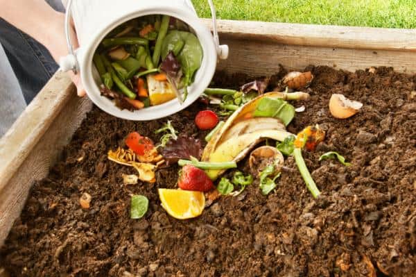 Fosse à compost à faire soi-même dans leur chalet d'été