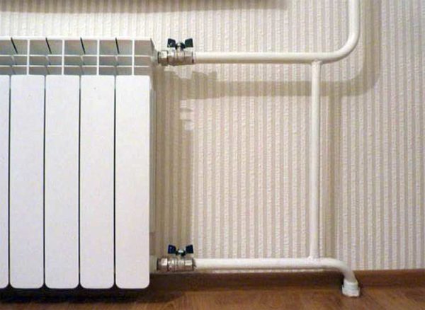 Attacher un radiateur de chauffage aux normes et exigences, instructions étape par étape, conseils